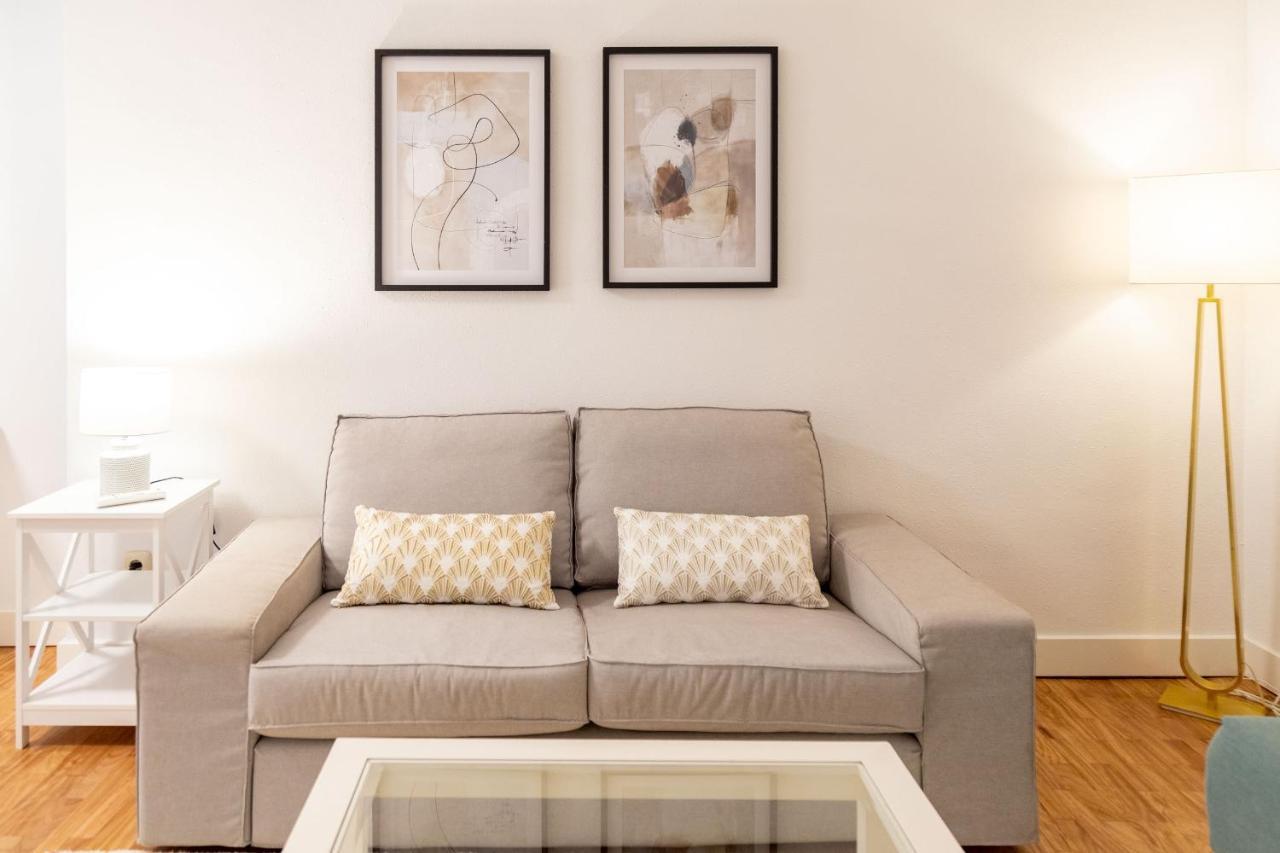 Cute And Comfy By Cisan Apartment *